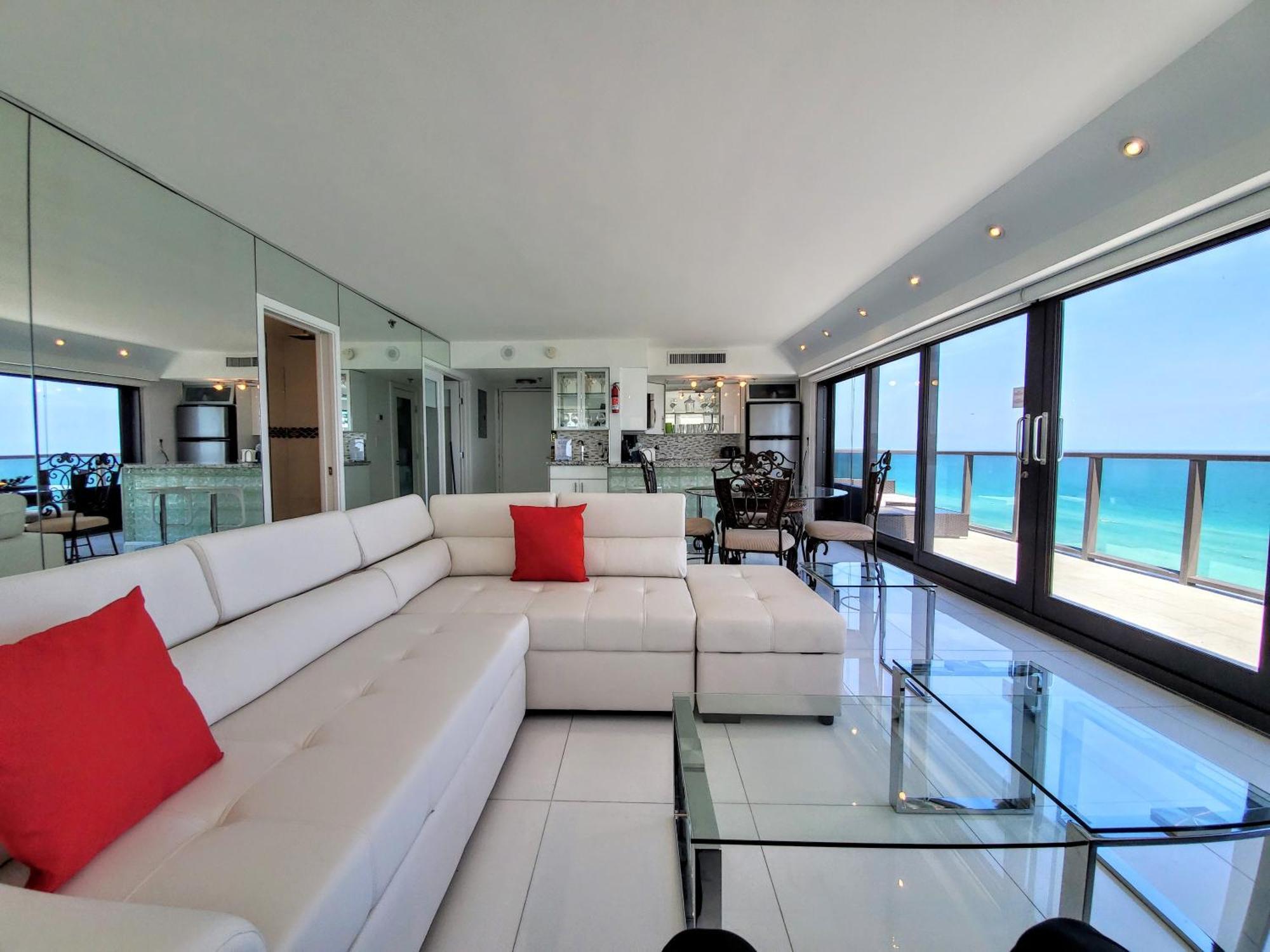 Luxury Beach Resort - Hora Rentals Miami Beach Buitenkant foto